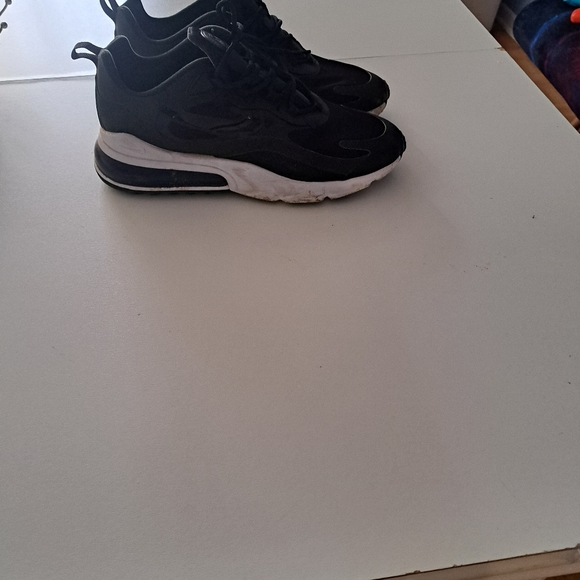 Mens size 10 nike sneakers - Picture 4 of 5